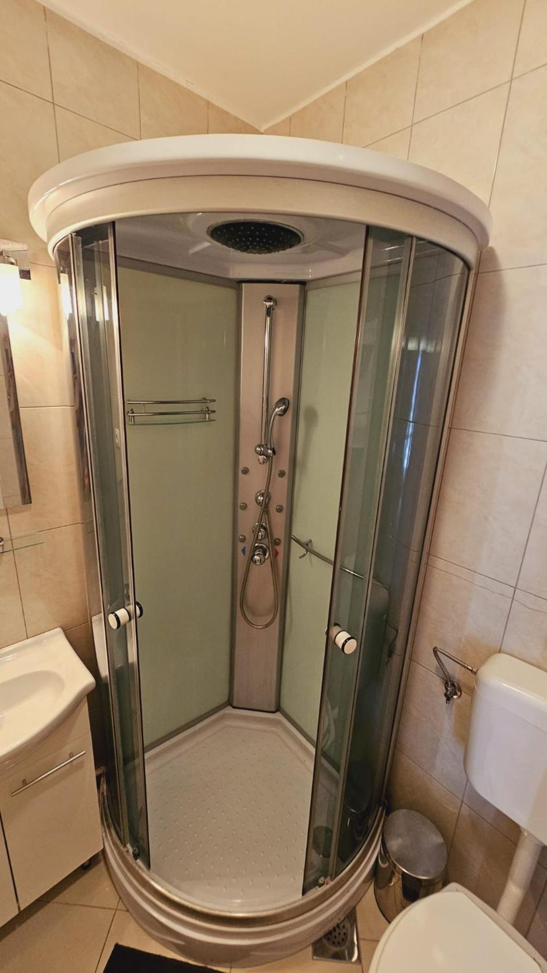 Apartment House Berry Примоштен Экстерьер фото
